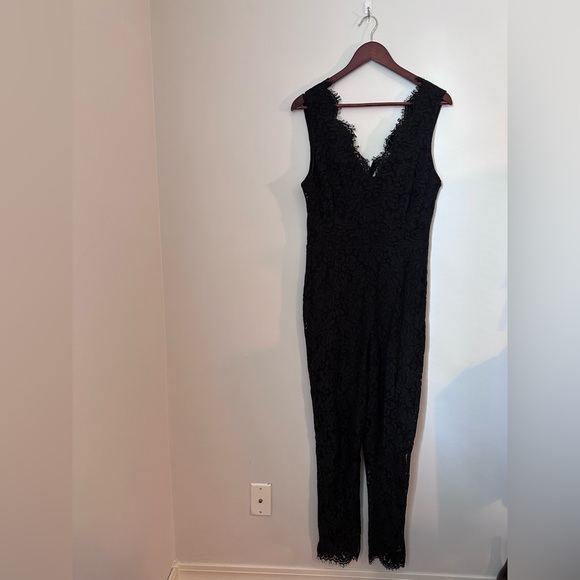 Cupcakes & Cashmere black lace jumpsuit, size 4 - Picture 4 of 6